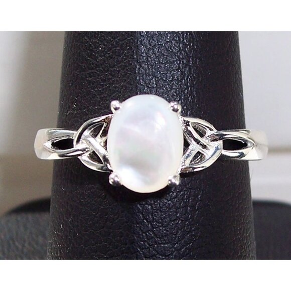 925 STERLING SILVER Mother Of Pearl Ring - Picture 1 of 15